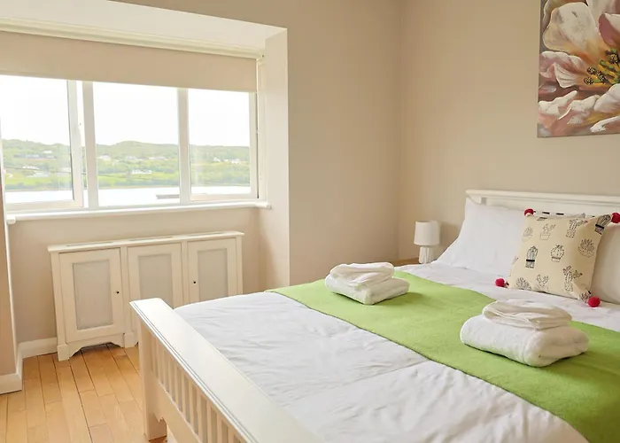 4br With Stunning Harbour Views In The Heart Of Kllybegs Сasa de vacaciones *