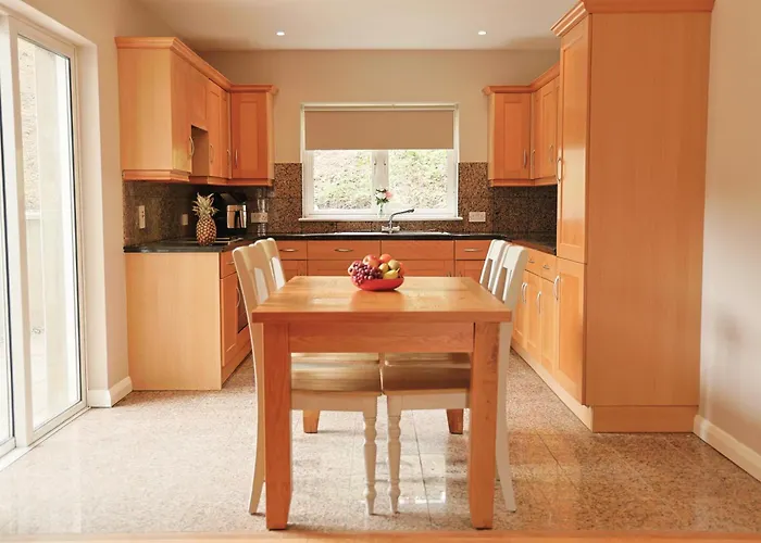 4br With Stunning Harbour Views In The Heart Of Kllybegs 펜션 킬리벡스